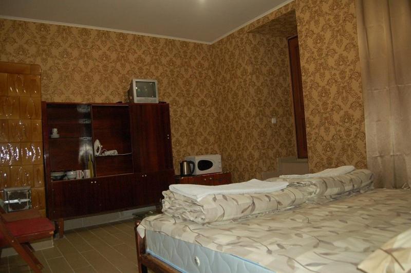 Apartment On Stepana Bandery 37 Постійне Електропостачання Lviv Exterior photo